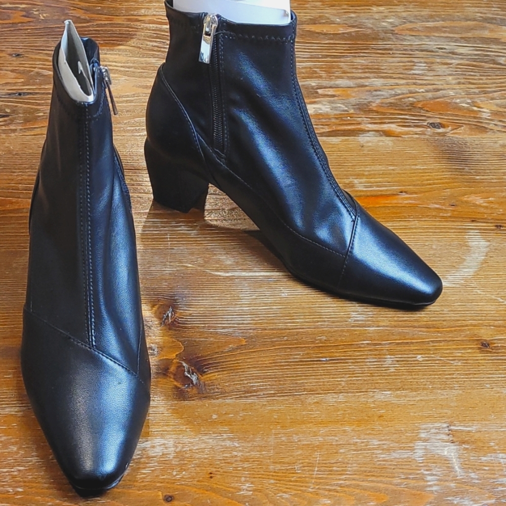 Pointy toe boots black ankle heeled
